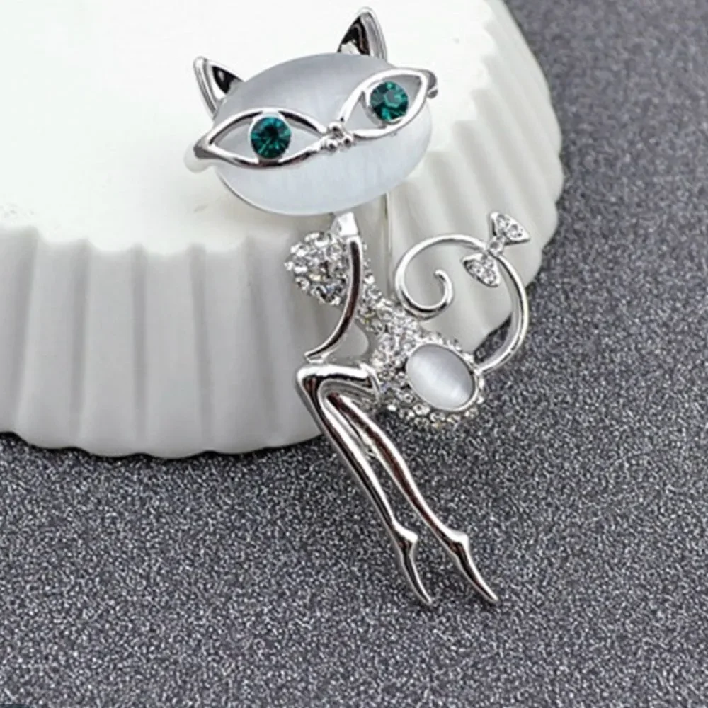💚 Betsey Johnson stunning & sassy kitty cat brooch 💚